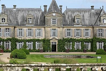 Chateau de Curzay-sur-Vonne