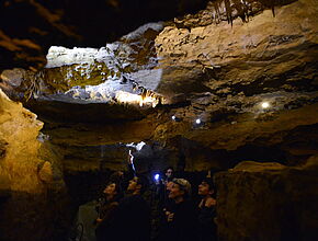 Intérieurs des grottes de la Norée - Agrandir l'image (fenêtre modale)