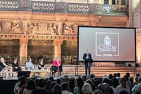 photo d'une conférence des Semaines d’études médiévales du CESCM