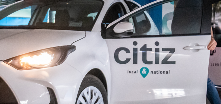 Voiture en autopartage du service "Citiz" de Poitiers