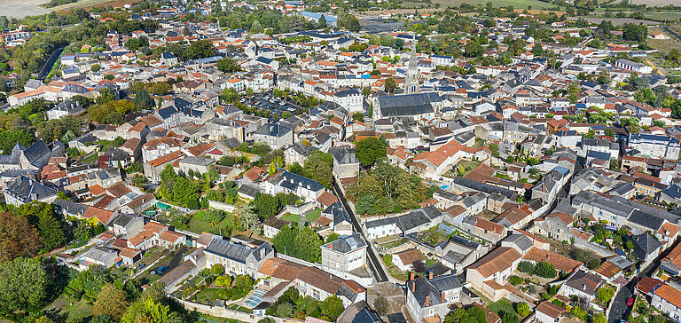Vue aérienne de Mirebeau