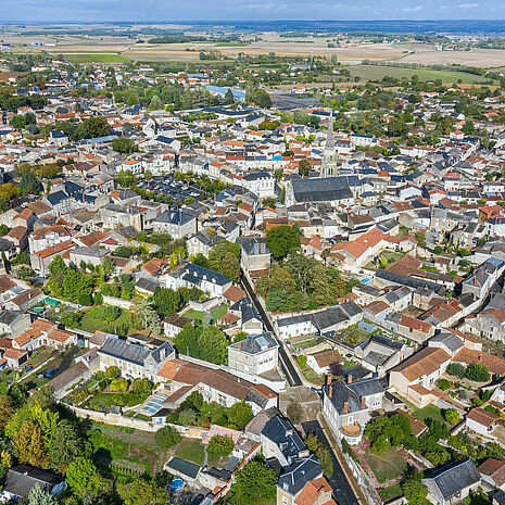 Vue aérienne de Mirebeau