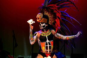 FOLKLORE : El gran Ballet Mexicanissimo 