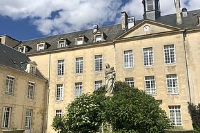 La chapelle de Larnay, institution Larnay-Sagesse