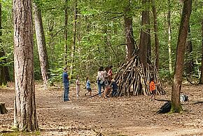 Atelier Parents/Enfants - Construction de cabanes !