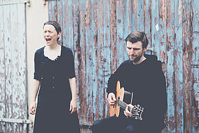 What's Behind - Blues médiéval