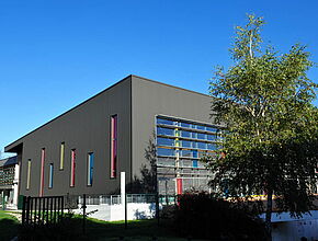 Bâtiment de la piscine de la Ganterie - Agrandir l'image (fenêtre modale)