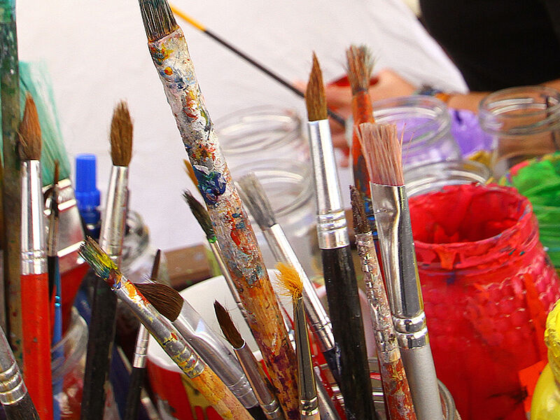 Palettes de bacs à peinture, palettes de peinture en plastique permettant  aux étudiants de peindre sur un projet scolaire ou un cours d'art