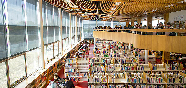 Bibliothèque Universitaire Droit & Sciences Eco de Poitiers