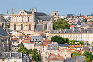 Vue panoramique de la ville de Poitiers
