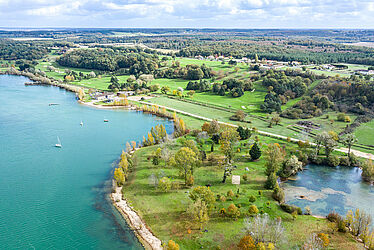 Plan d'eau et Golf de Saint-Cyr